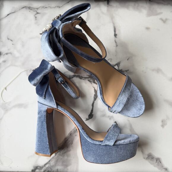 ANTONIO MELANI Shoes - Antonio Melani Janie Blue Velvet Bow Back Platform Heels Size 9